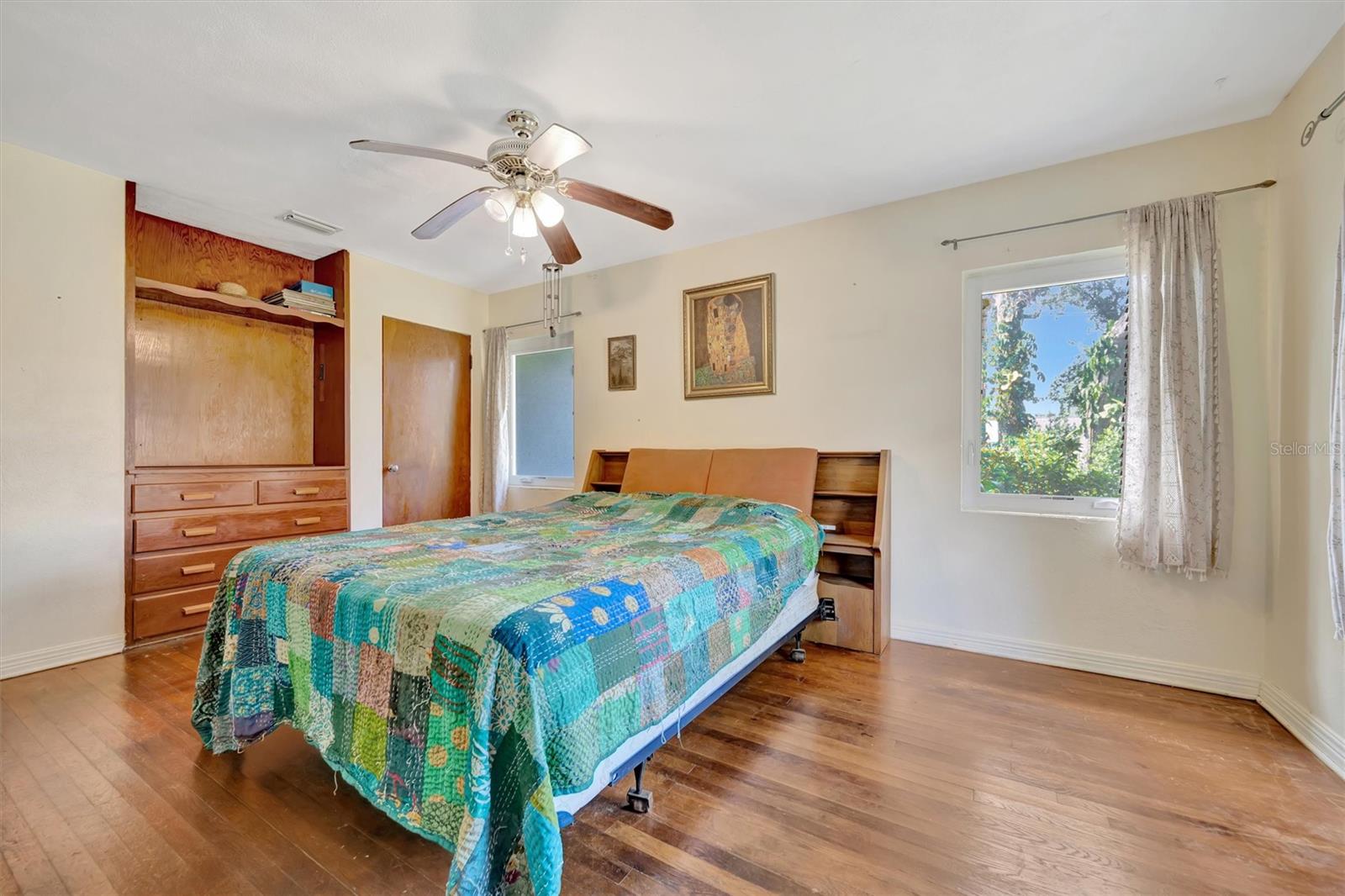 TAMIAMI PARK - Residential