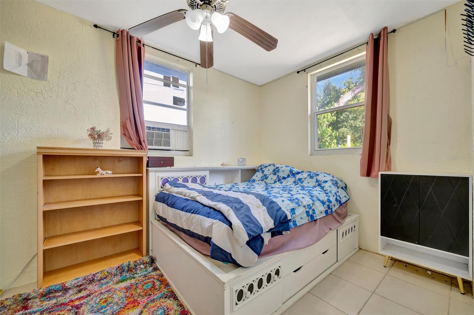 TAMIAMI PARK - Residential