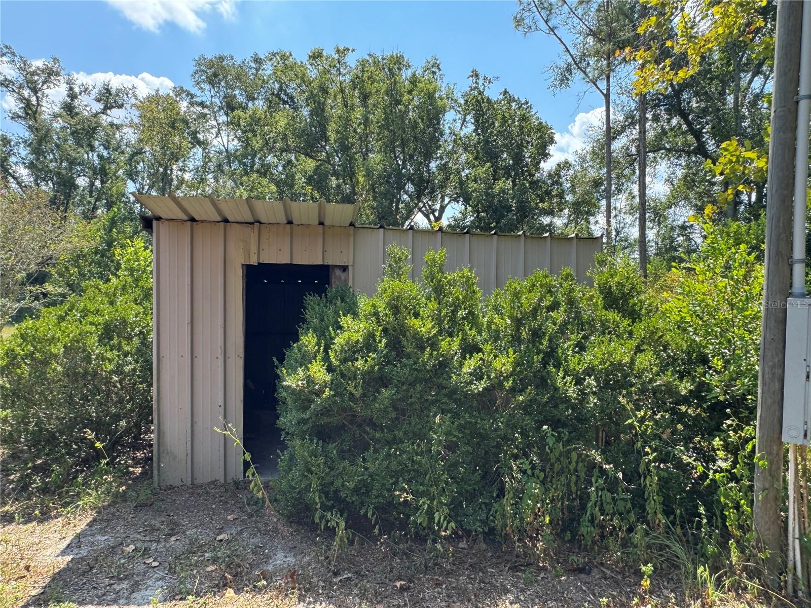 NO SUBDIVISON - Residential