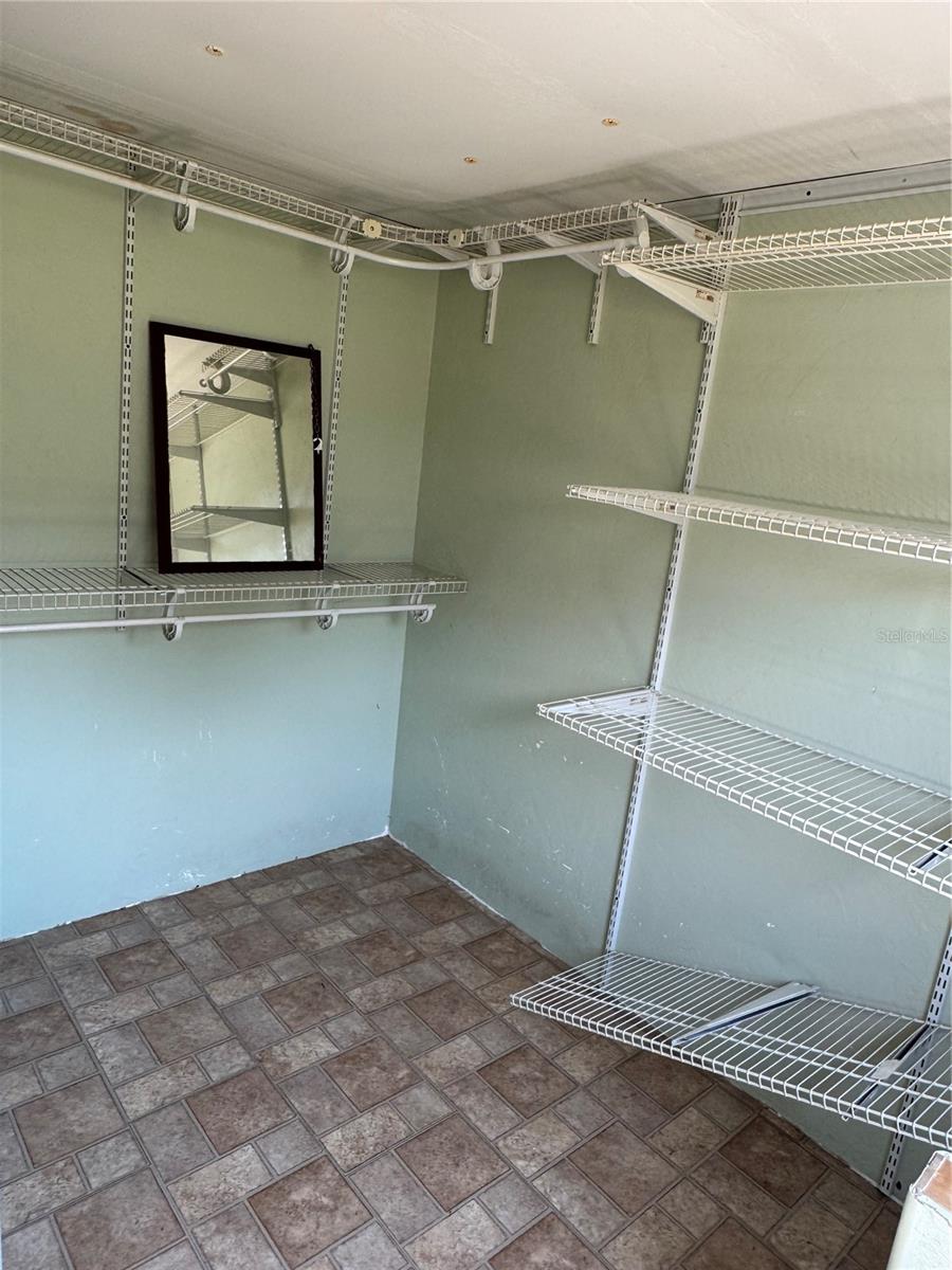NO SUBDIVISON - Residential