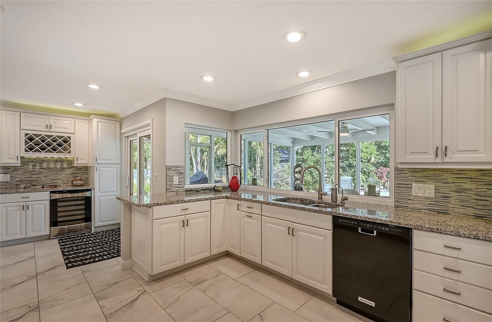 SIESTA ISLES - Residential