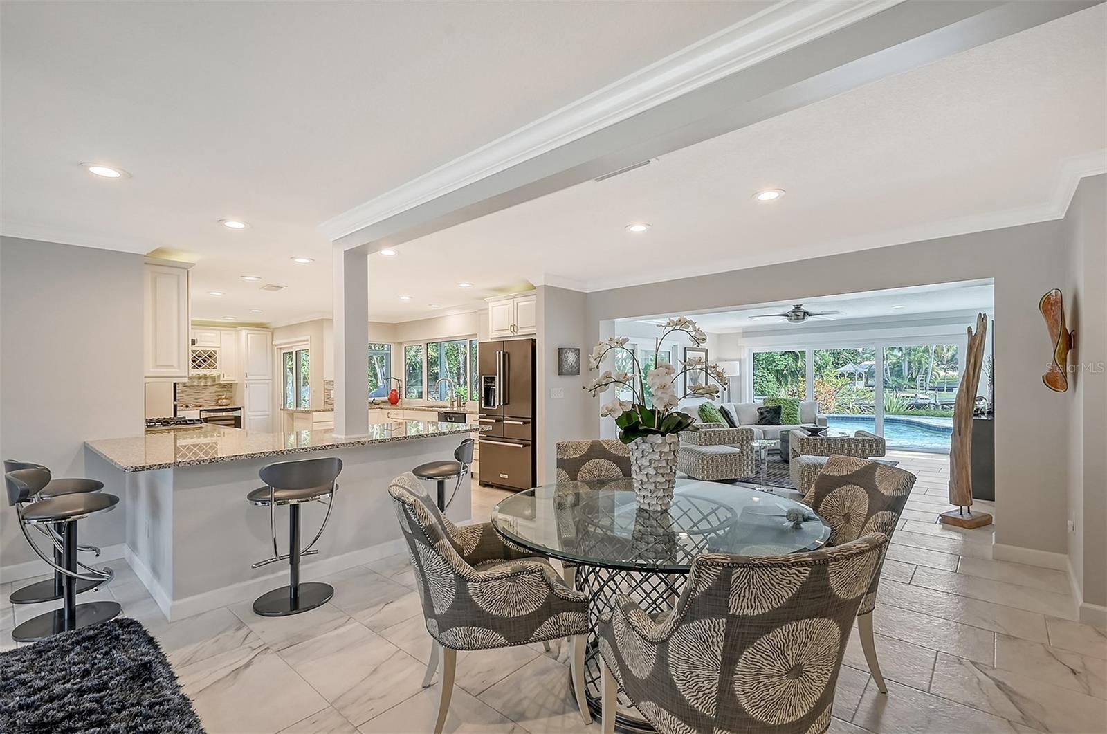 SIESTA ISLES - Residential