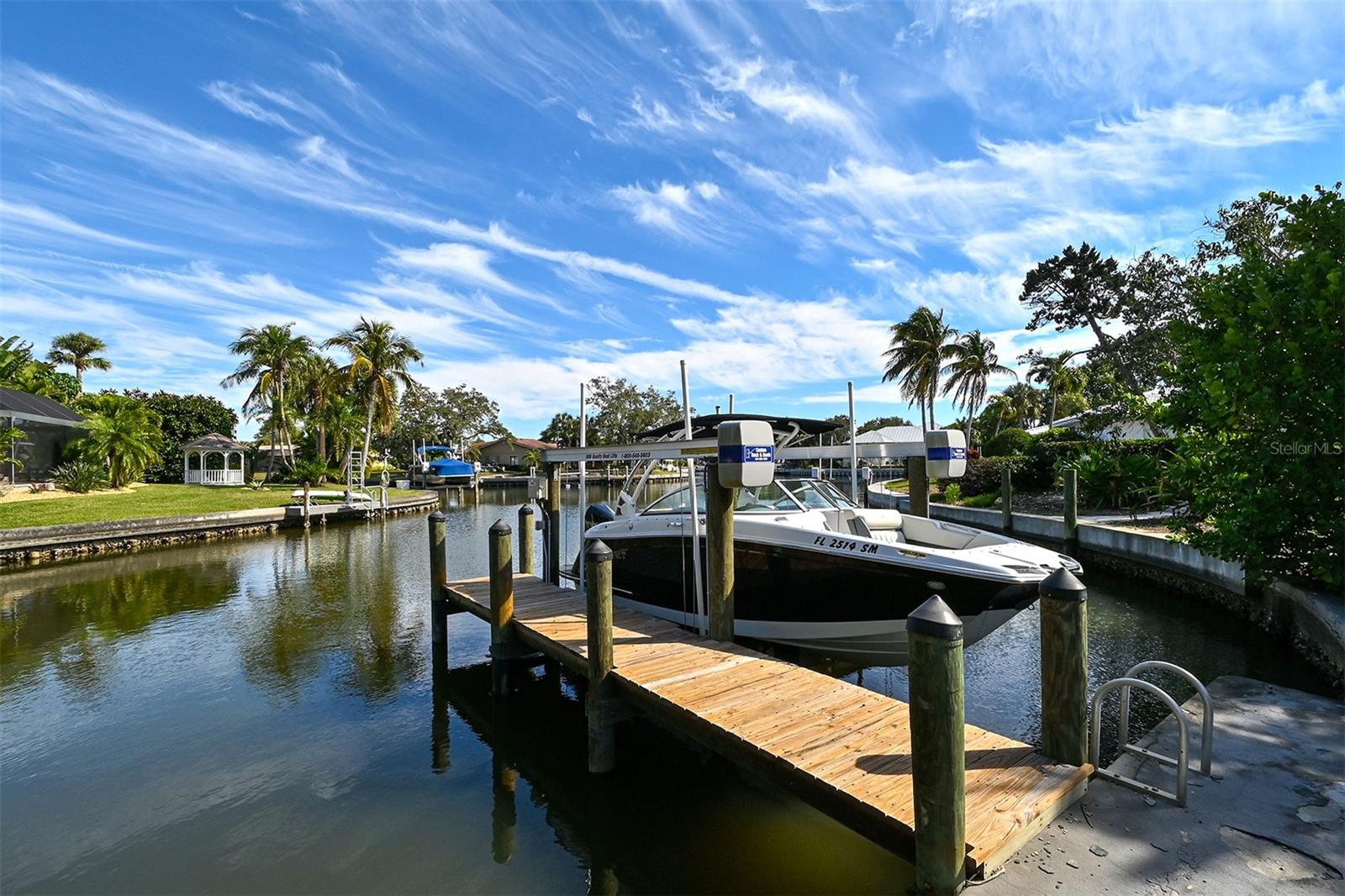 SIESTA ISLES - Residential