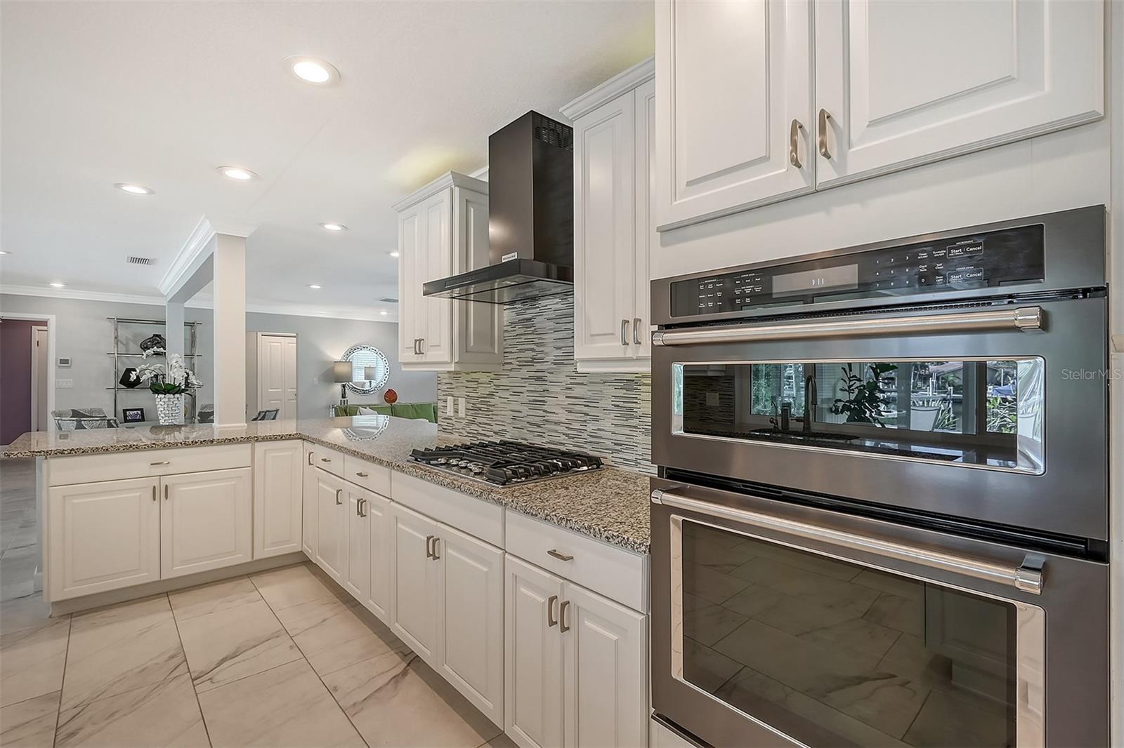 SIESTA ISLES - Residential