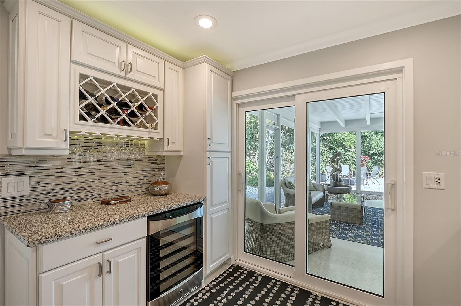 SIESTA ISLES - Residential