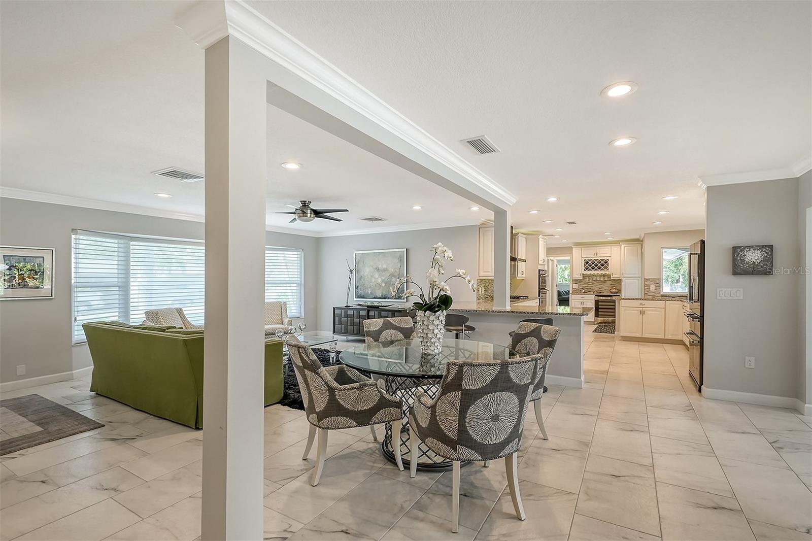 SIESTA ISLES - Residential