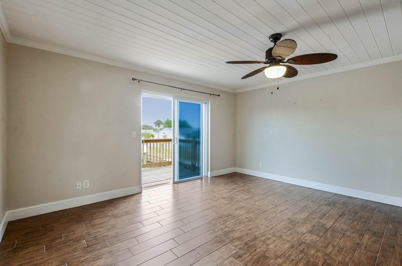 CASA REEF A CONDO - Residential