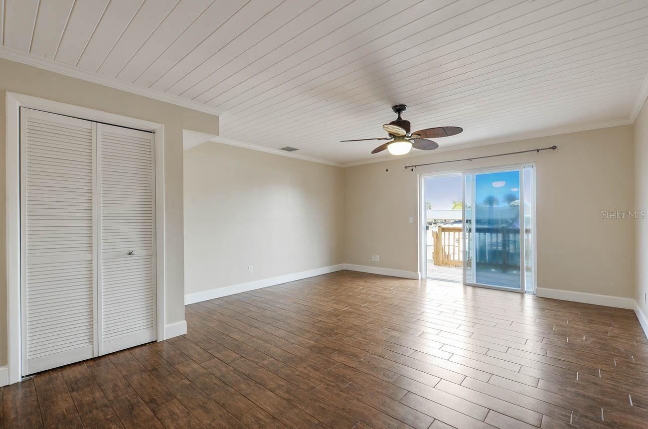 CASA REEF A CONDO - Residential
