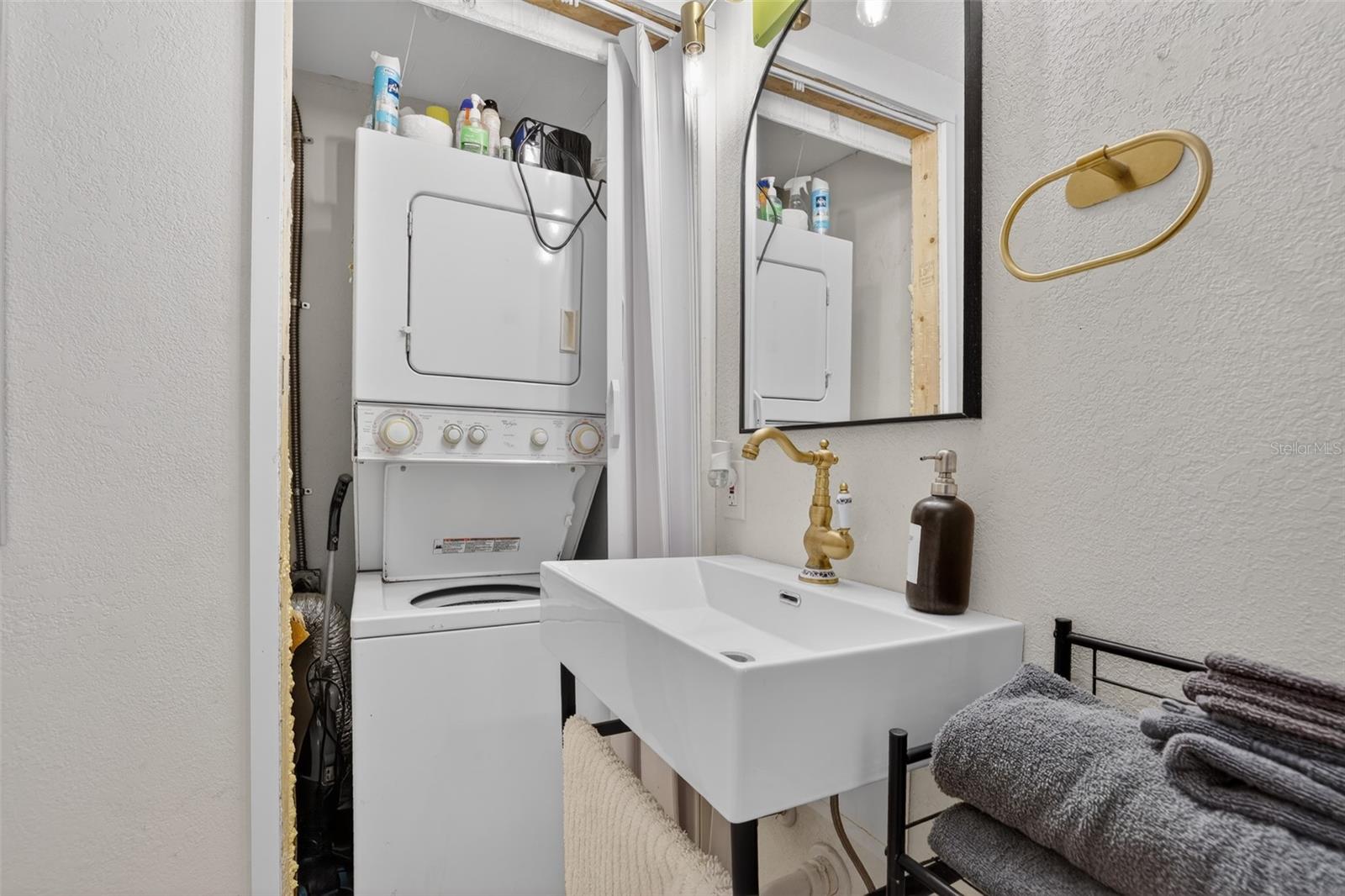 ARDMORE HEIGHTS - Residential