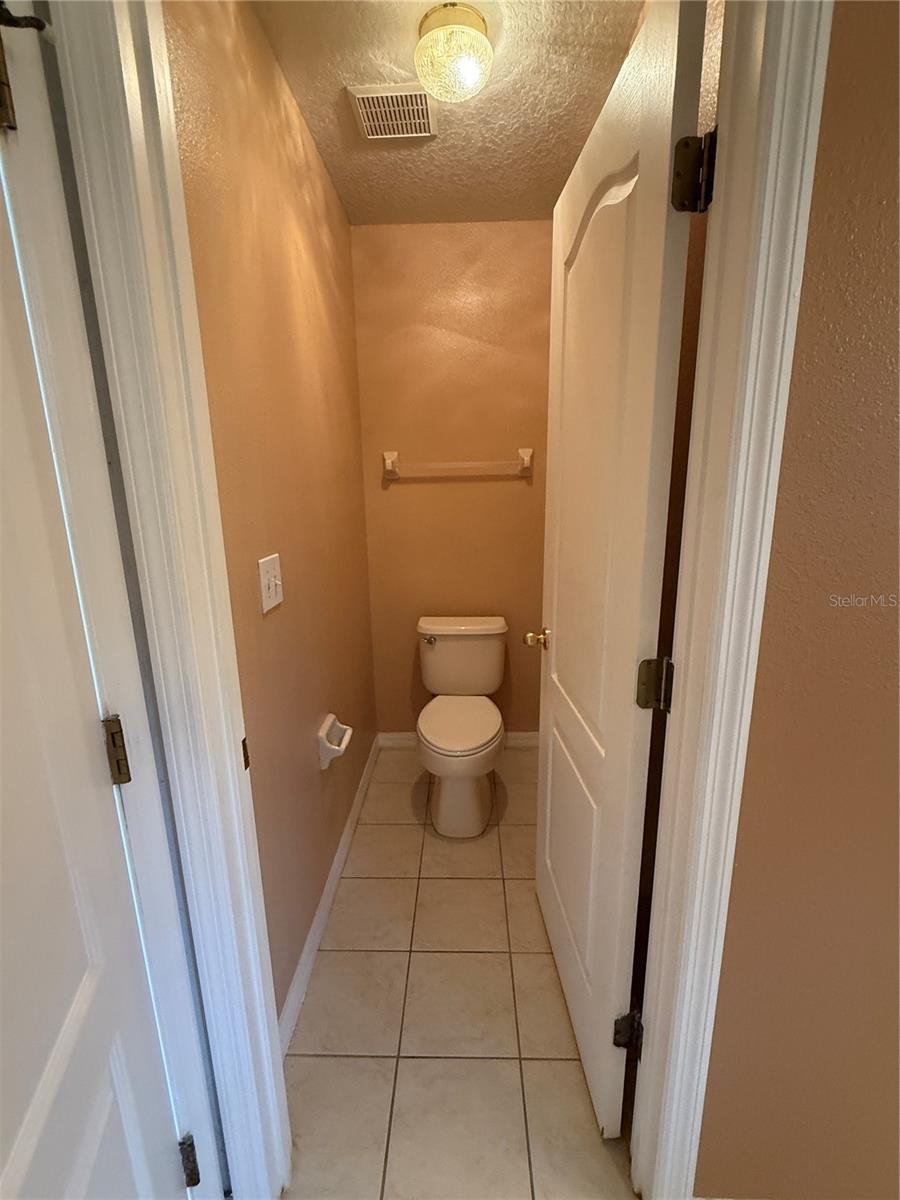 STONE CRK A-1 & A-2 - Residential Lease