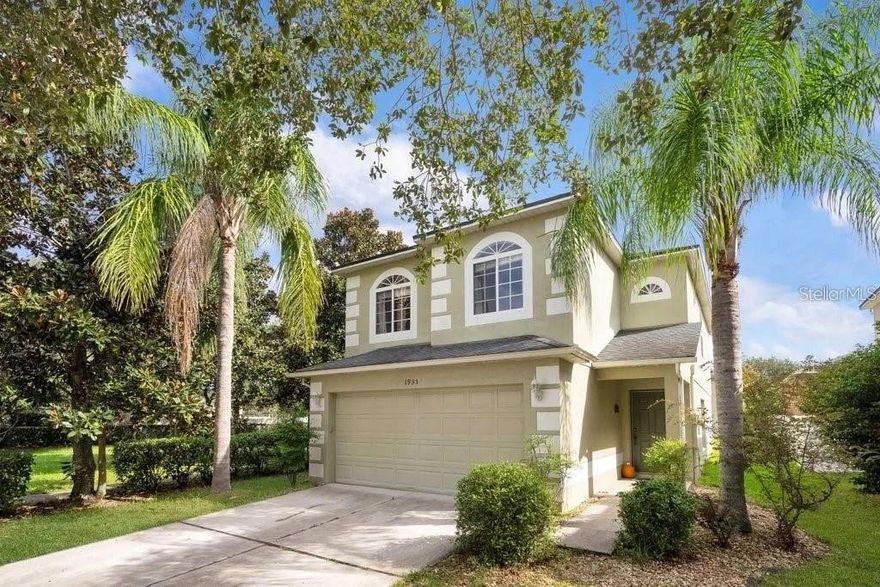Welcome to this stunning two-story home located in the desirable Winter Garden, FL. This property boasts three spacious bedrooms and 2.5 well-appointed bathrooms. The home's layout is thoughtfully designed, offering stainless steel appliances, ample space for relaxation and entertainment. One of the standout features of this home is the loft space, which can be utilized as a home office, playroom, or additional living area. The location is incredibly convenient, placing you close to local amenities and attractions. This home is a perfect blend of comfort and convenience, offering a lifestyle that is hard to beat. Don't miss out on the opportunity to make this your new home.
