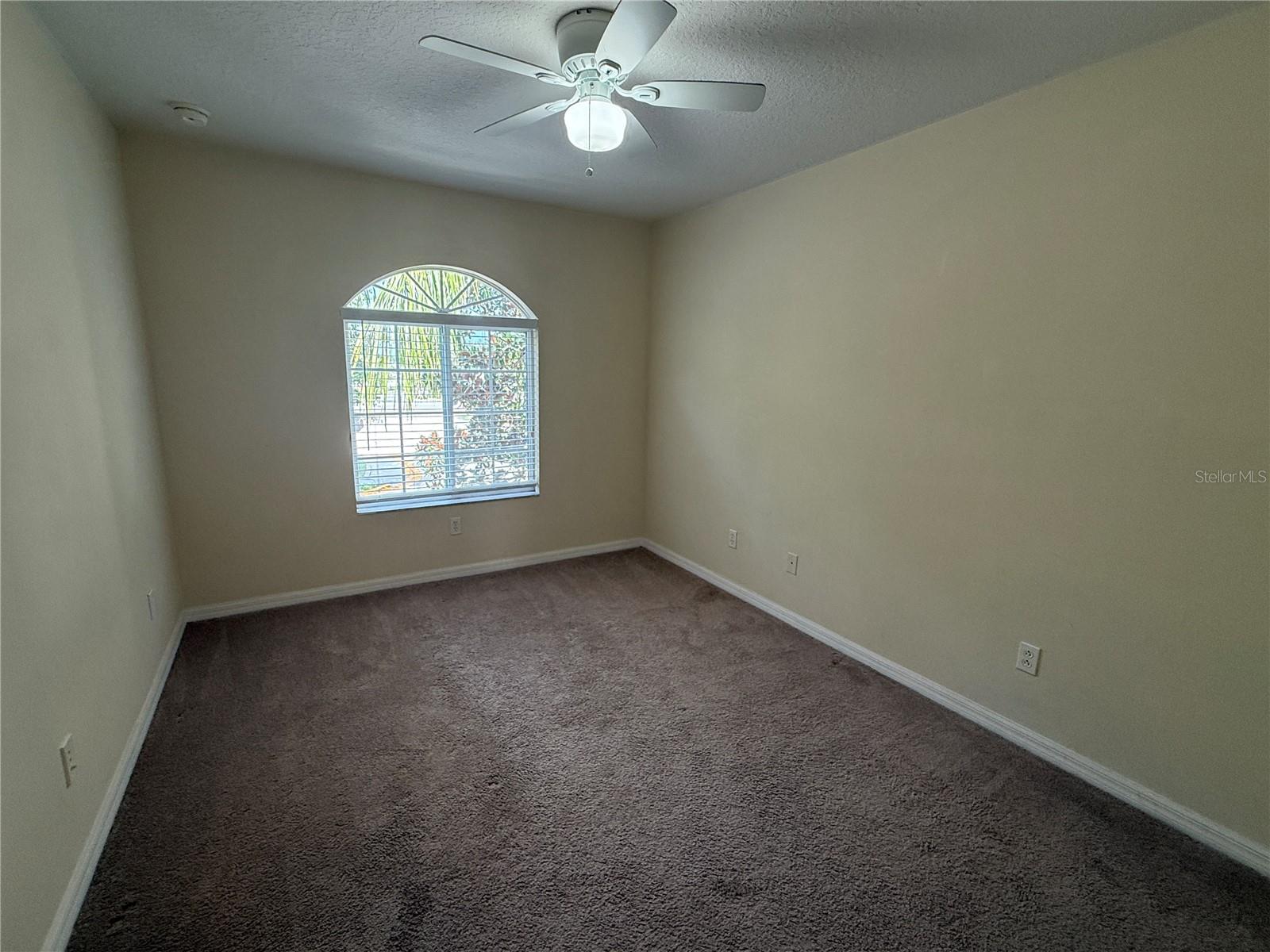 STONE CRK A-1 & A-2 - Residential Lease