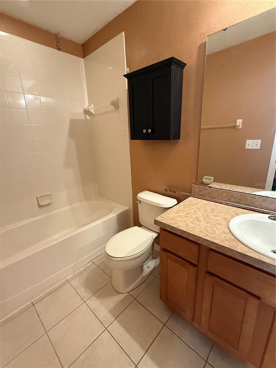 STONE CRK A-1 & A-2 - Residential Lease