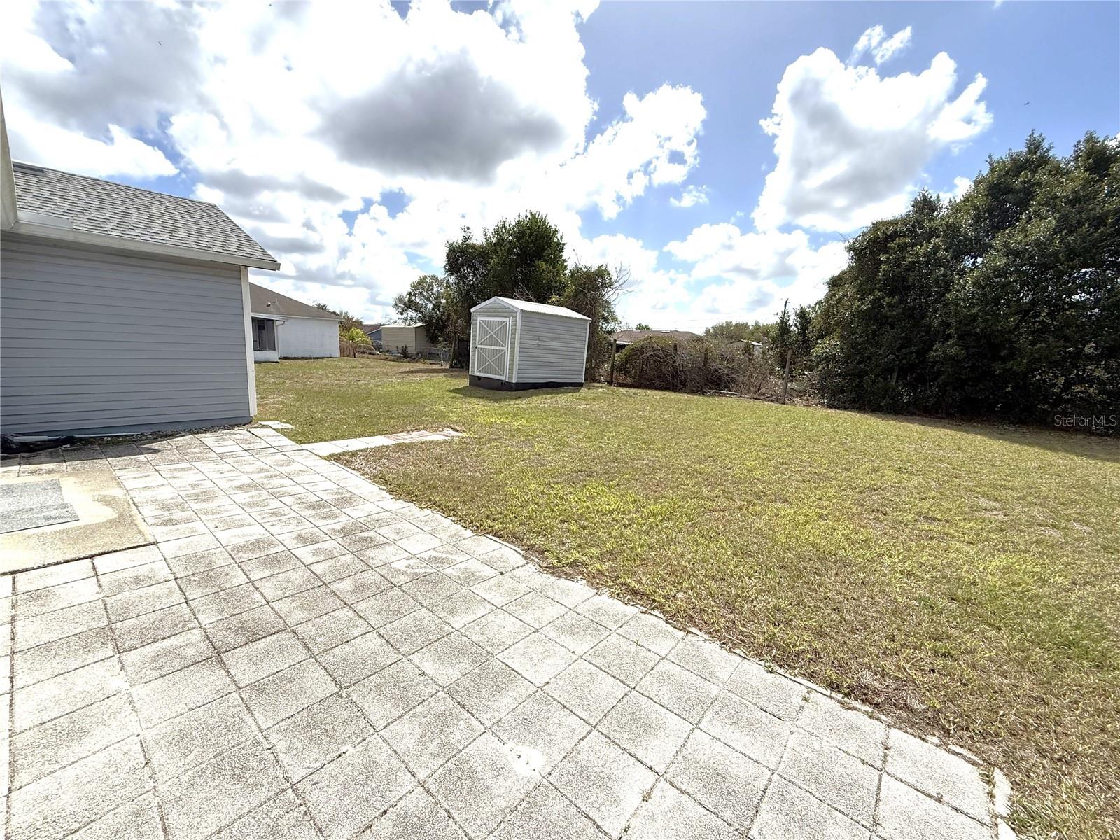 DELTONA LAKES UNIT 32 - Residential Lease