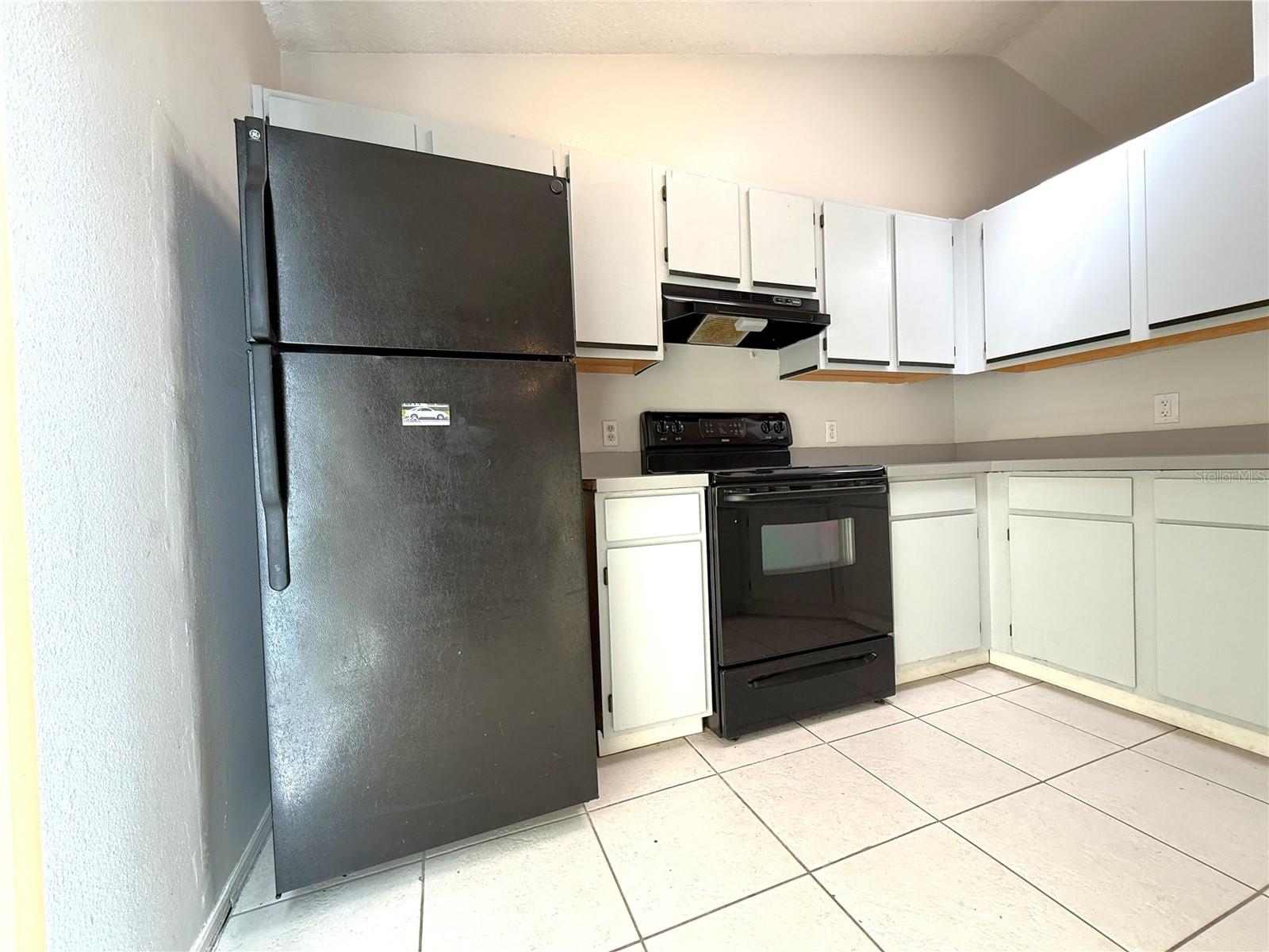 DELTONA LAKES UNIT 32 - Residential Lease