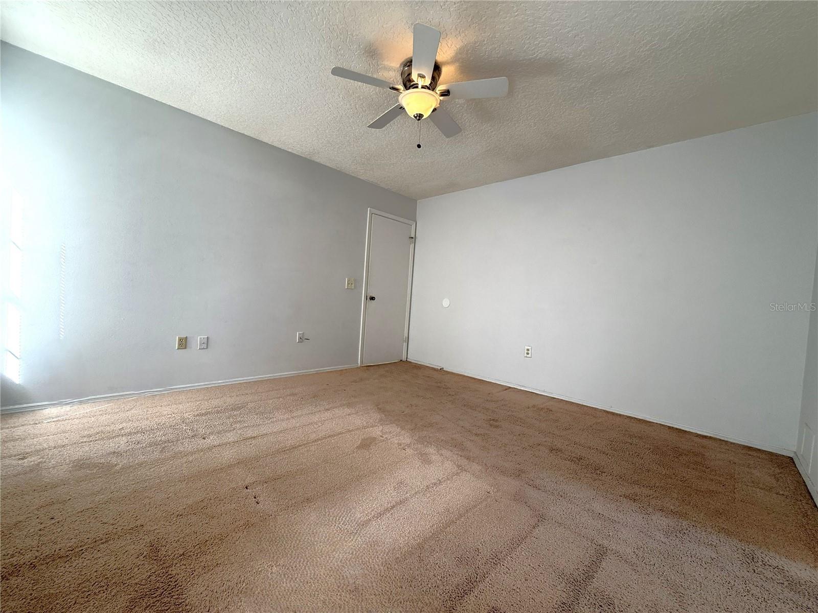 DELTONA LAKES UNIT 32 - Residential Lease