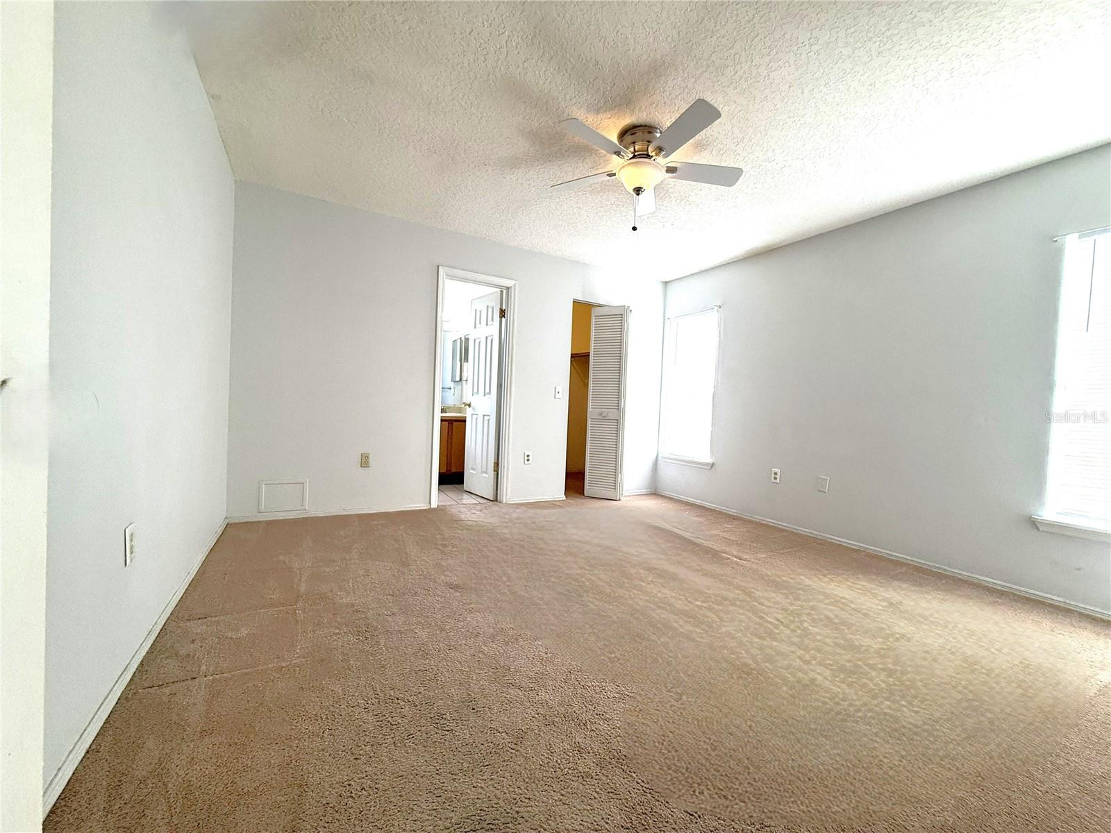 DELTONA LAKES UNIT 32 - Residential Lease