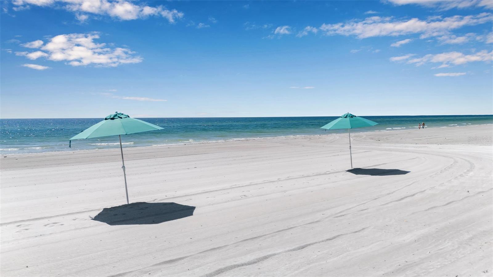 AQUARIUS CLUB - Residential