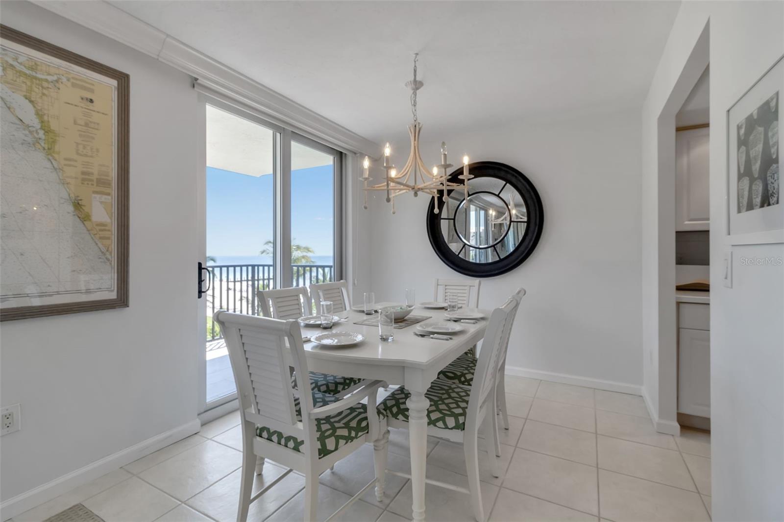 AQUARIUS CLUB - Residential