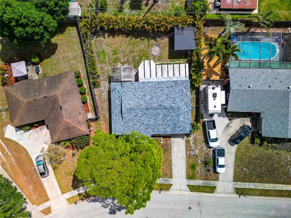 Photo of 2529 Golden Poinciana Place, Sarasota, FL 34232 (MLS # A4688911)