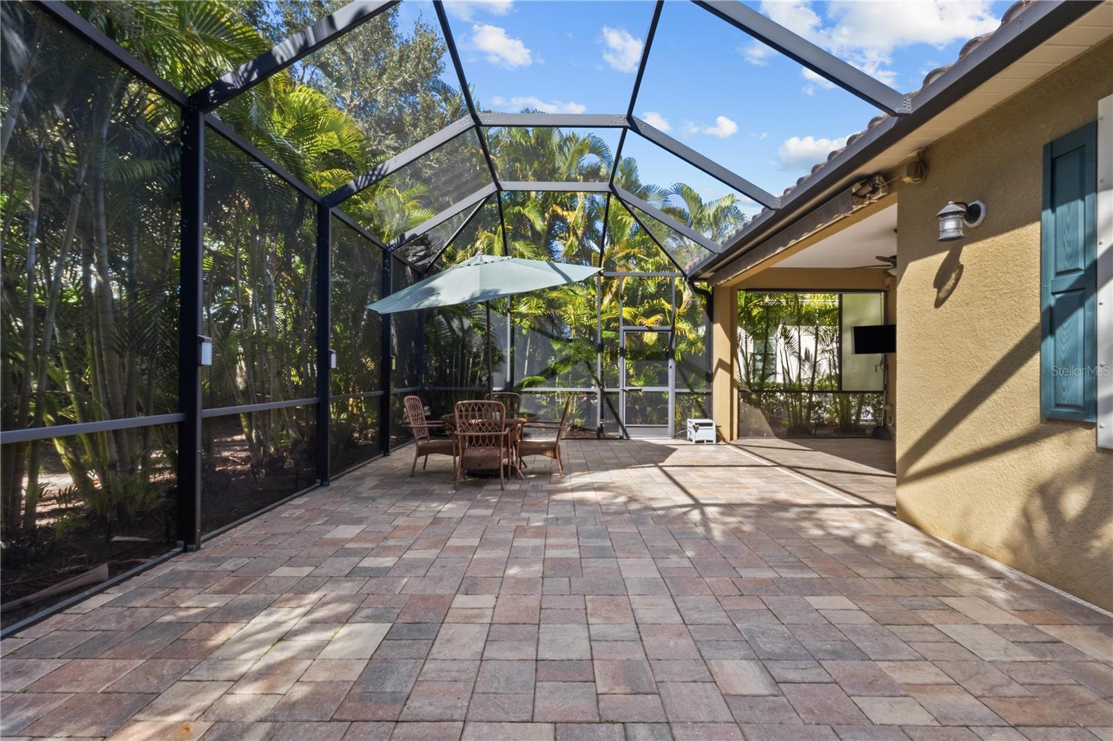 7138 WESTHILL COURT