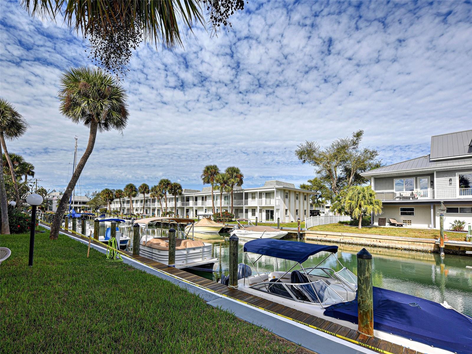 BAHIA VISTA GULF - Residential