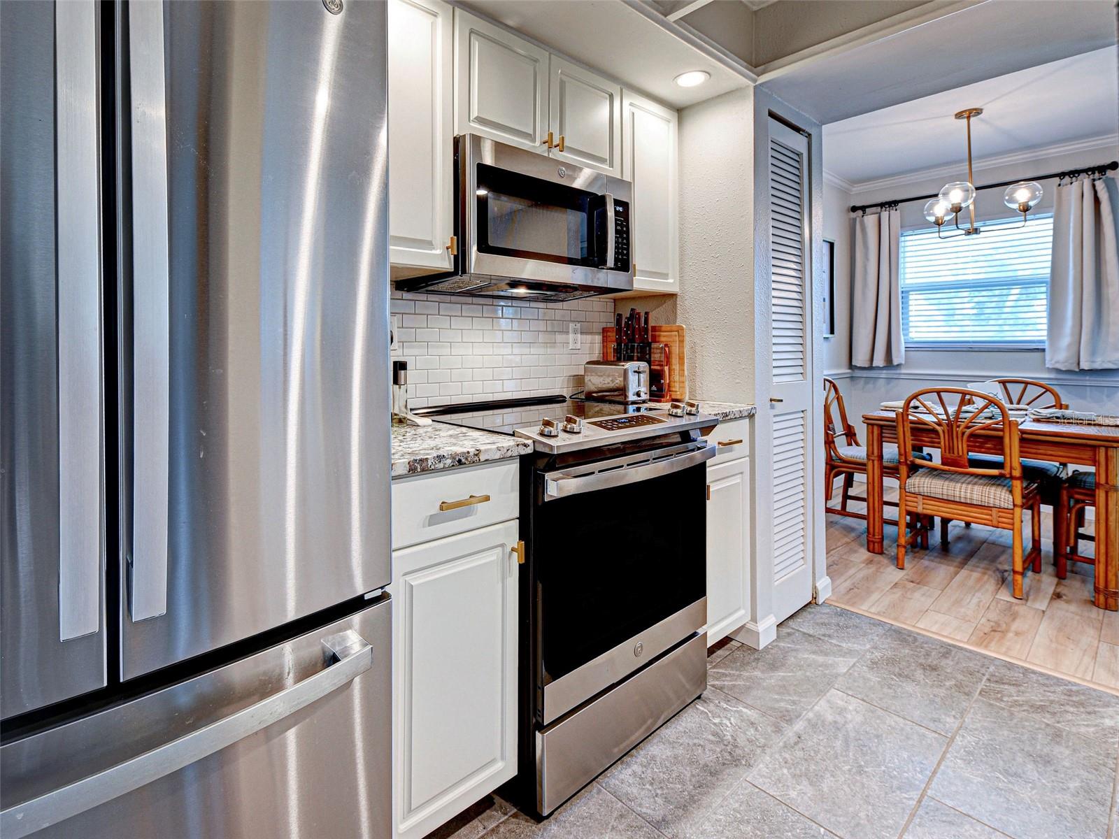 BAHIA VISTA GULF - Residential