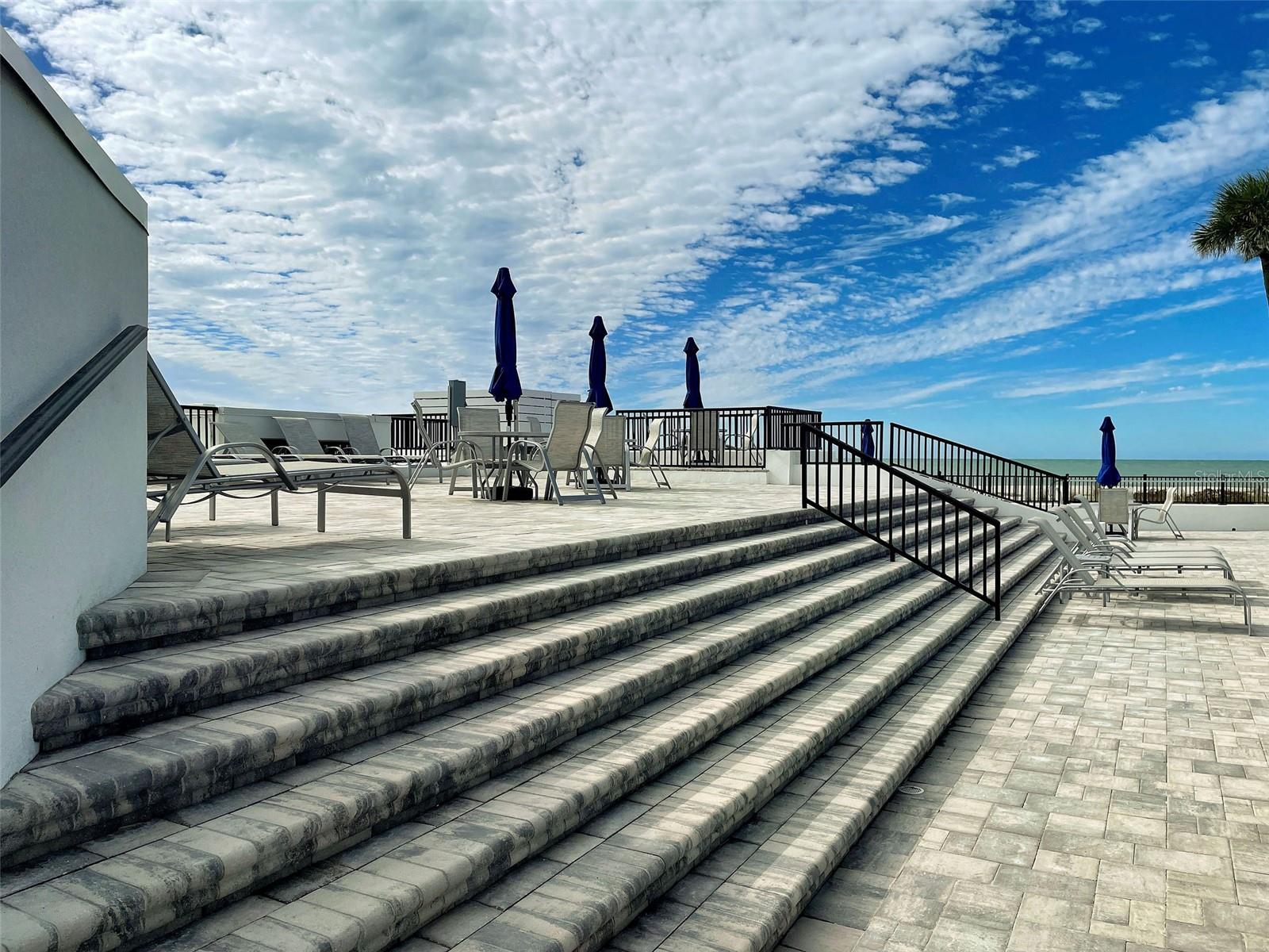 BAHIA VISTA GULF - Residential