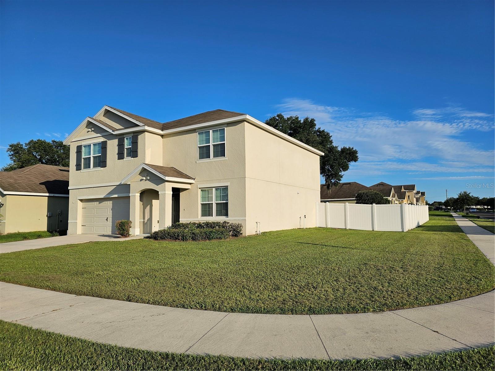 9628 TRONCAIS CIRCLE
