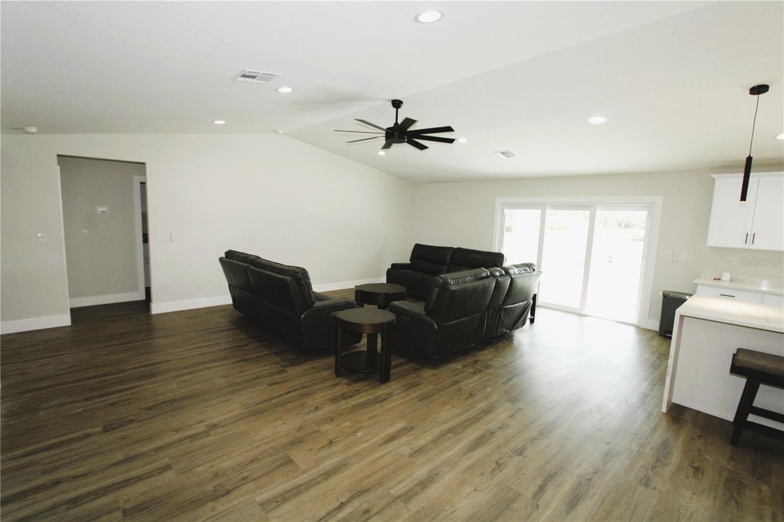 TROP G A - Residential