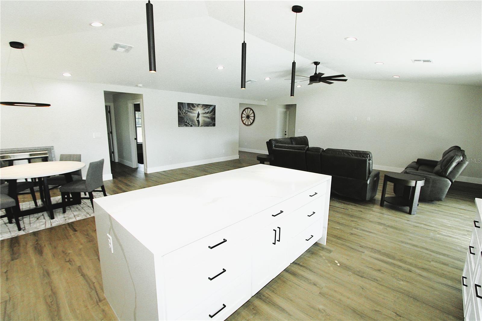 TROP G A - Residential