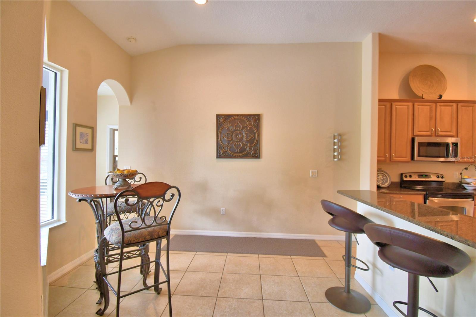 CROSSROADS/LK REGION - Residential