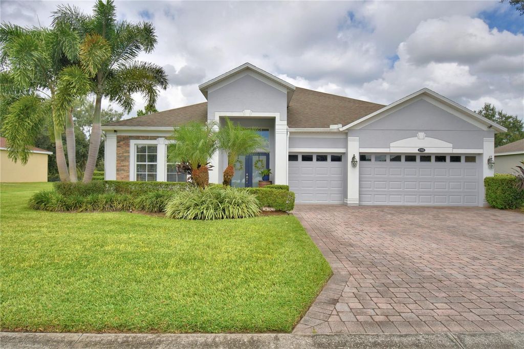 Photo of 1988 Crossroads Boulevard, Winter Haven, FL 33881 (MLS # L4956715)
