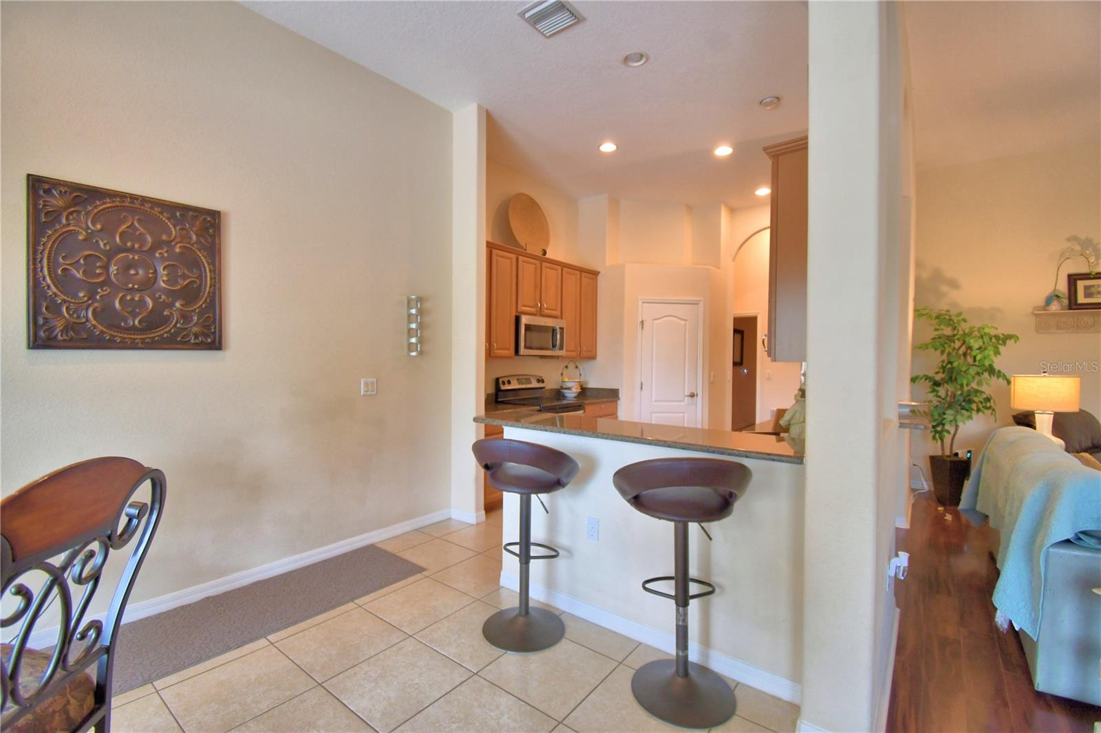 CROSSROADS/LK REGION - Residential