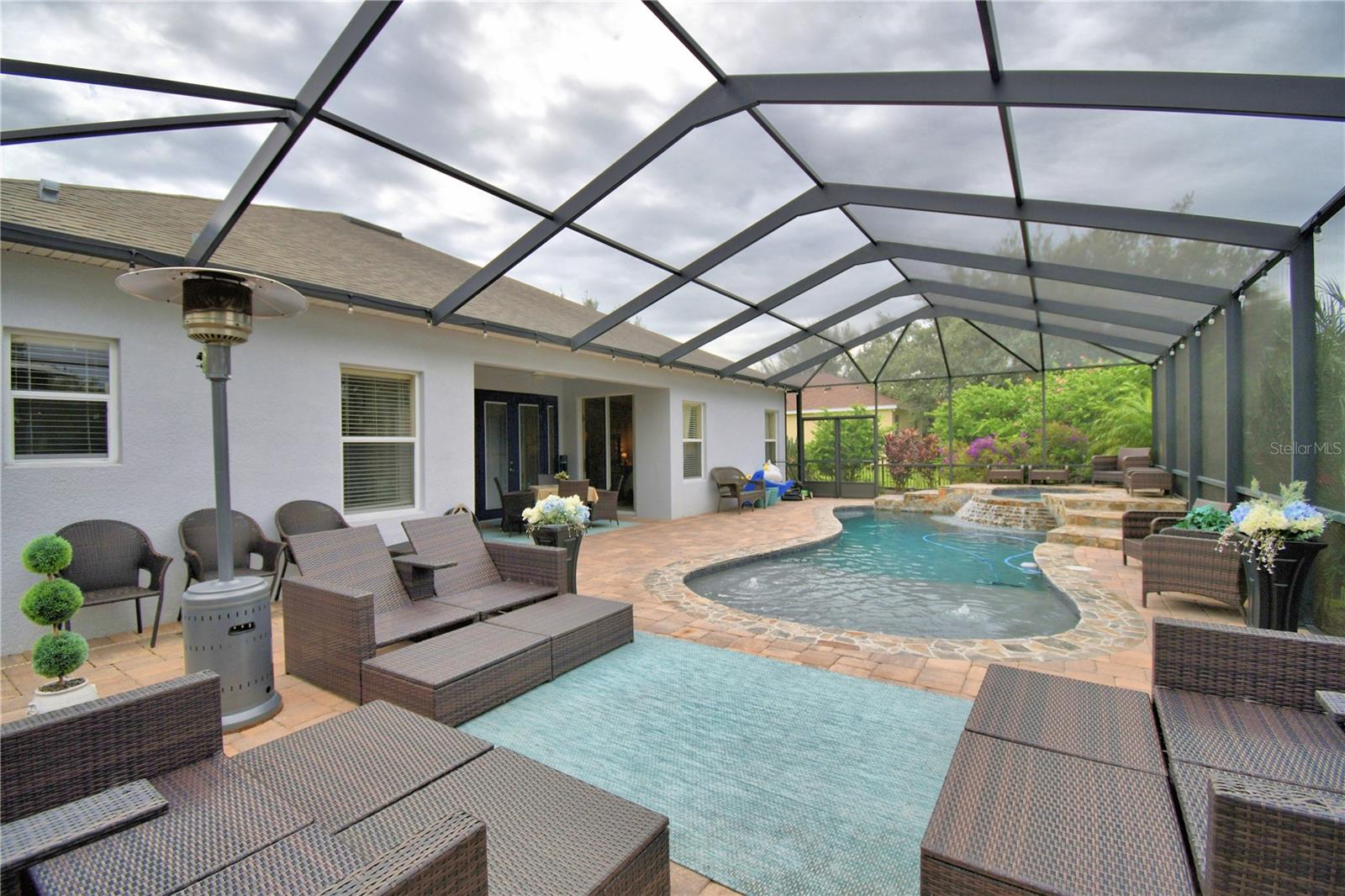 CROSSROADS/LK REGION - Residential