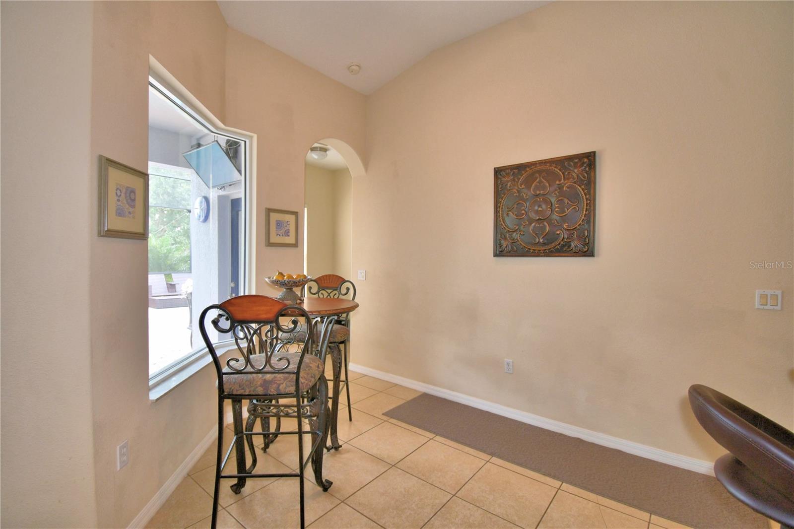 CROSSROADS/LK REGION - Residential