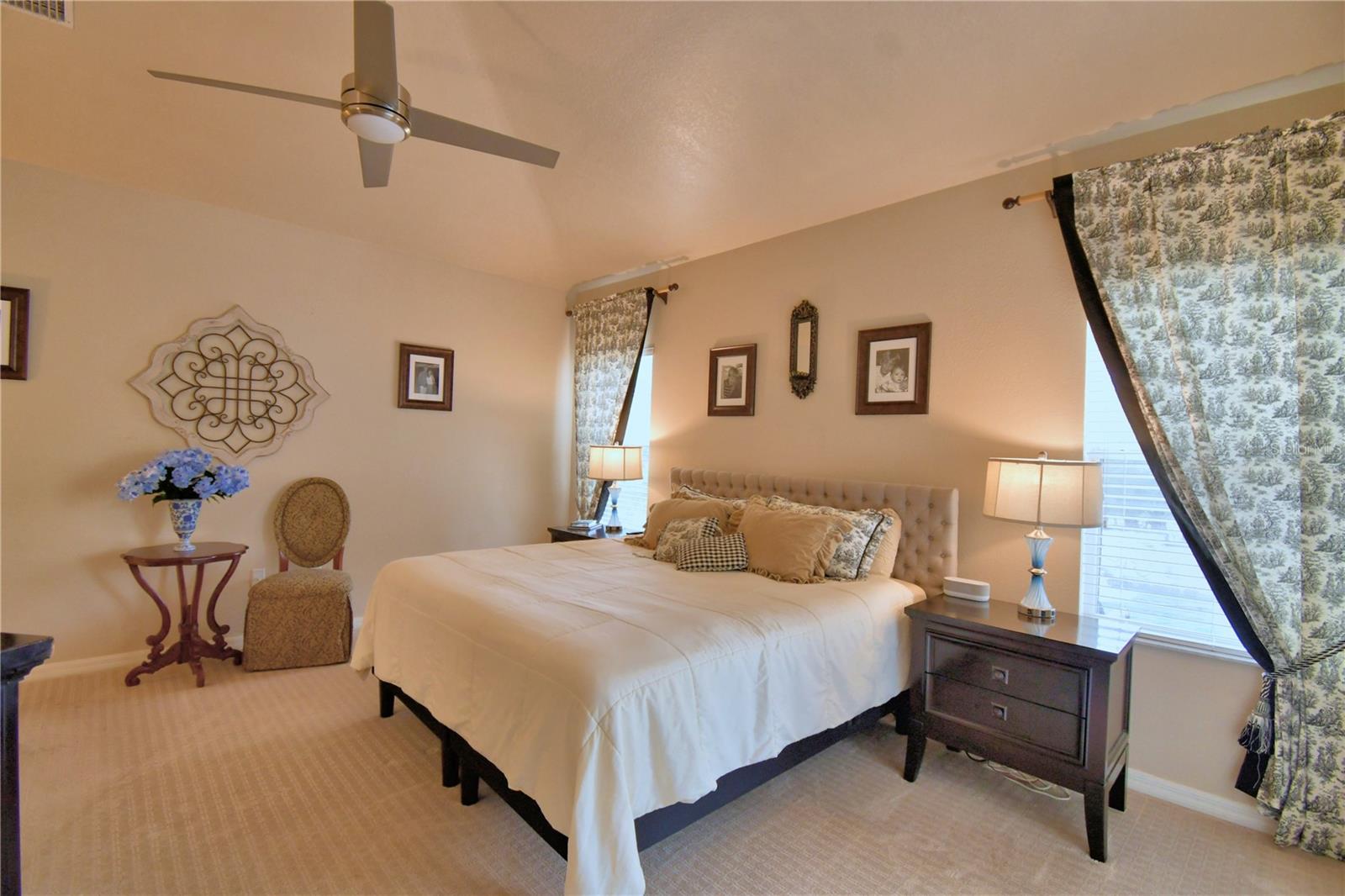 CROSSROADS/LK REGION - Residential