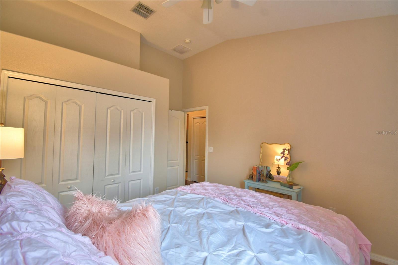 CROSSROADS/LK REGION - Residential