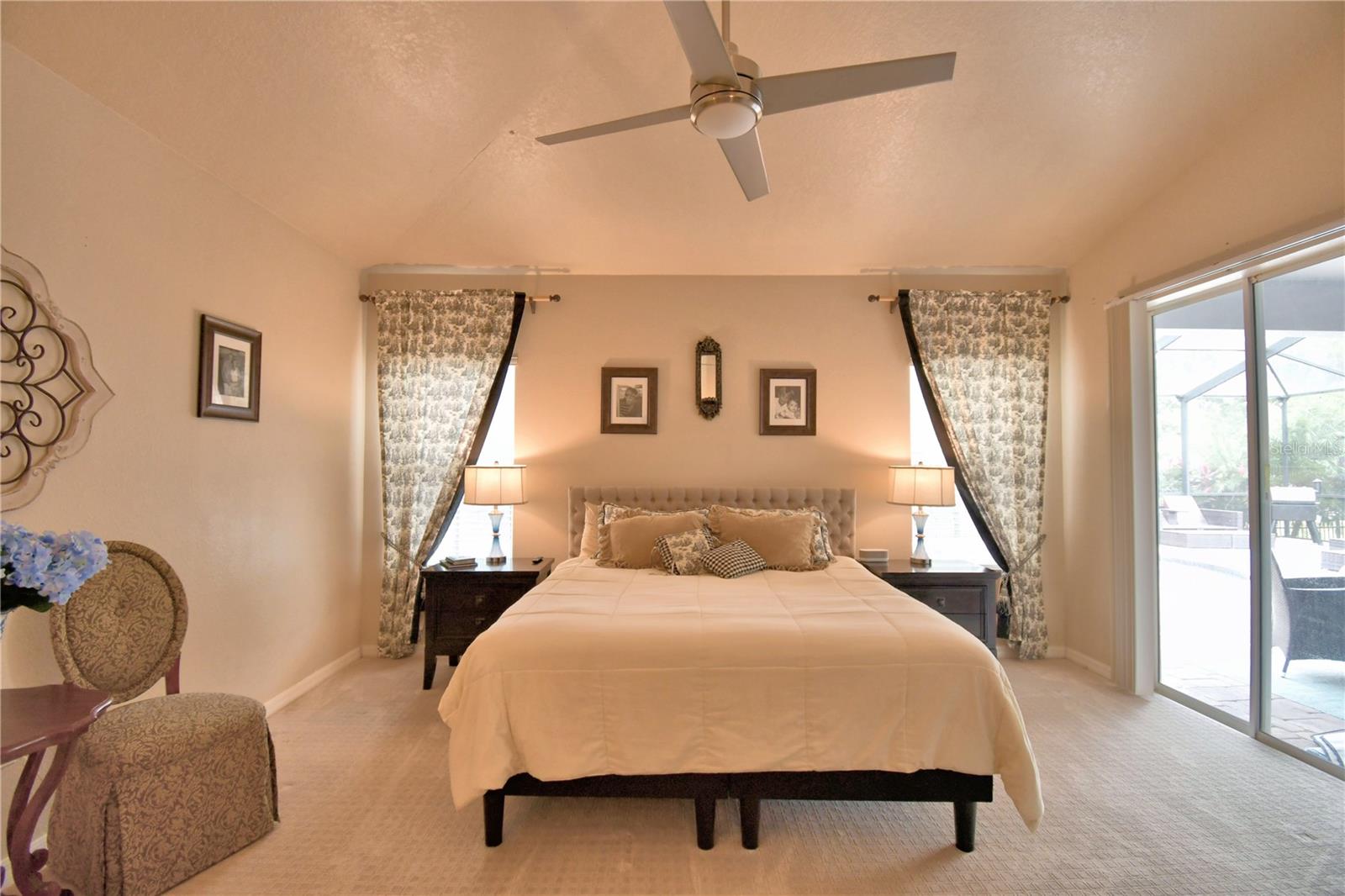 CROSSROADS/LK REGION - Residential