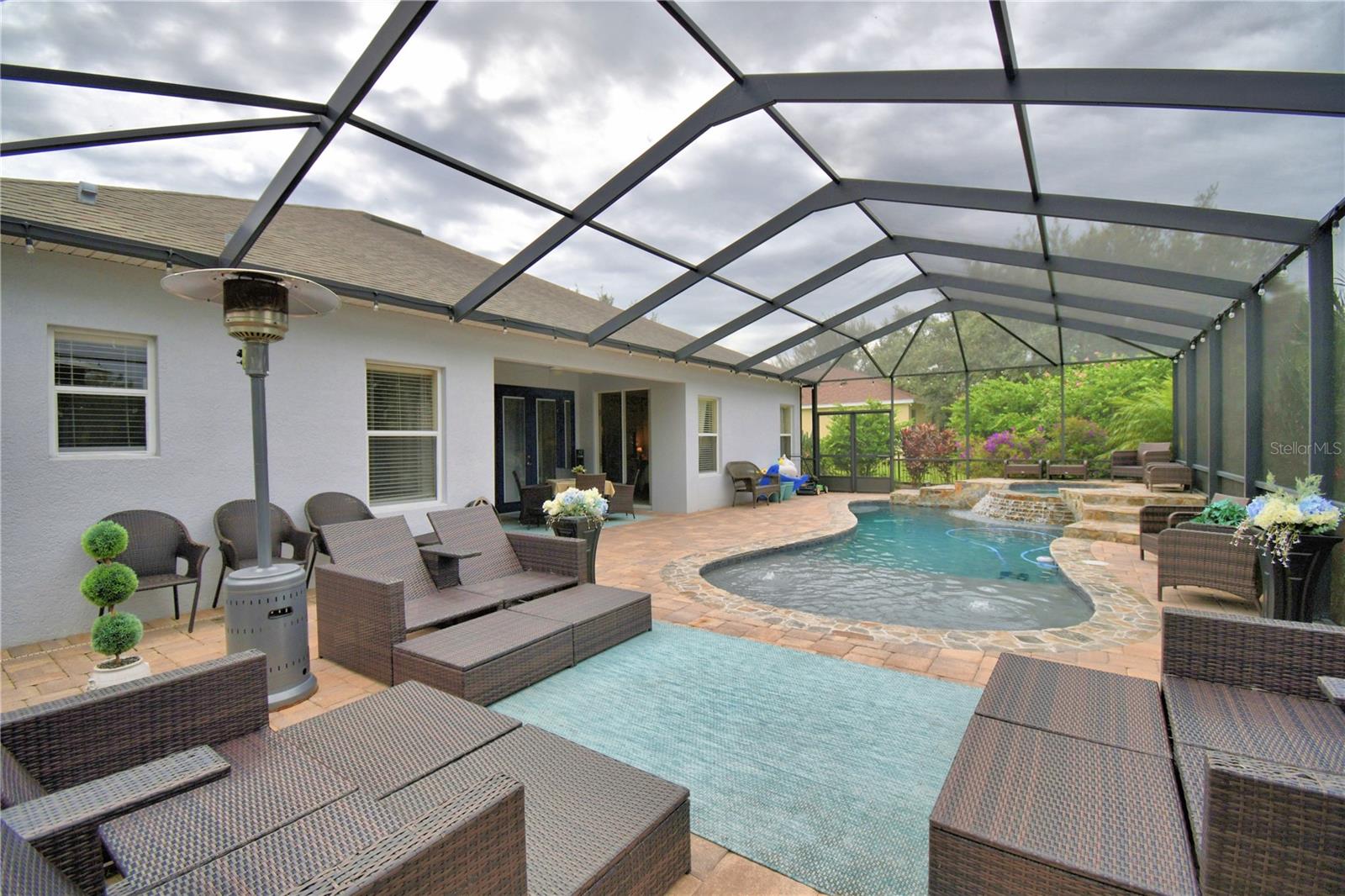 CROSSROADS/LK REGION - Residential