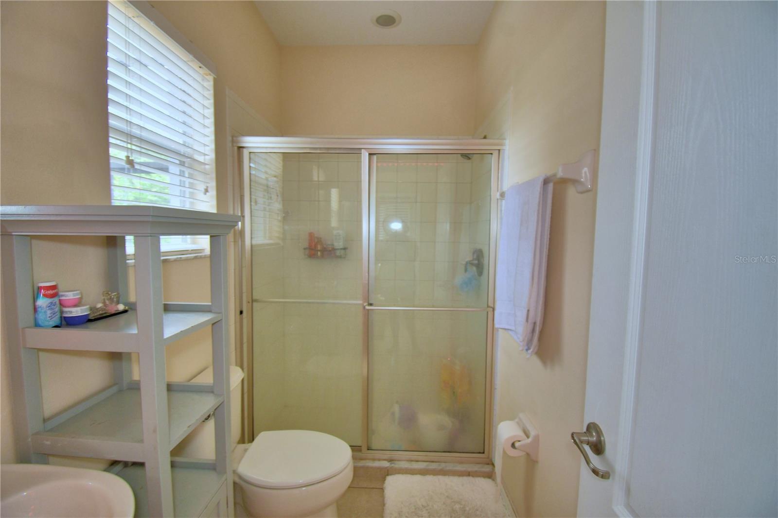 CROSSROADS/LK REGION - Residential