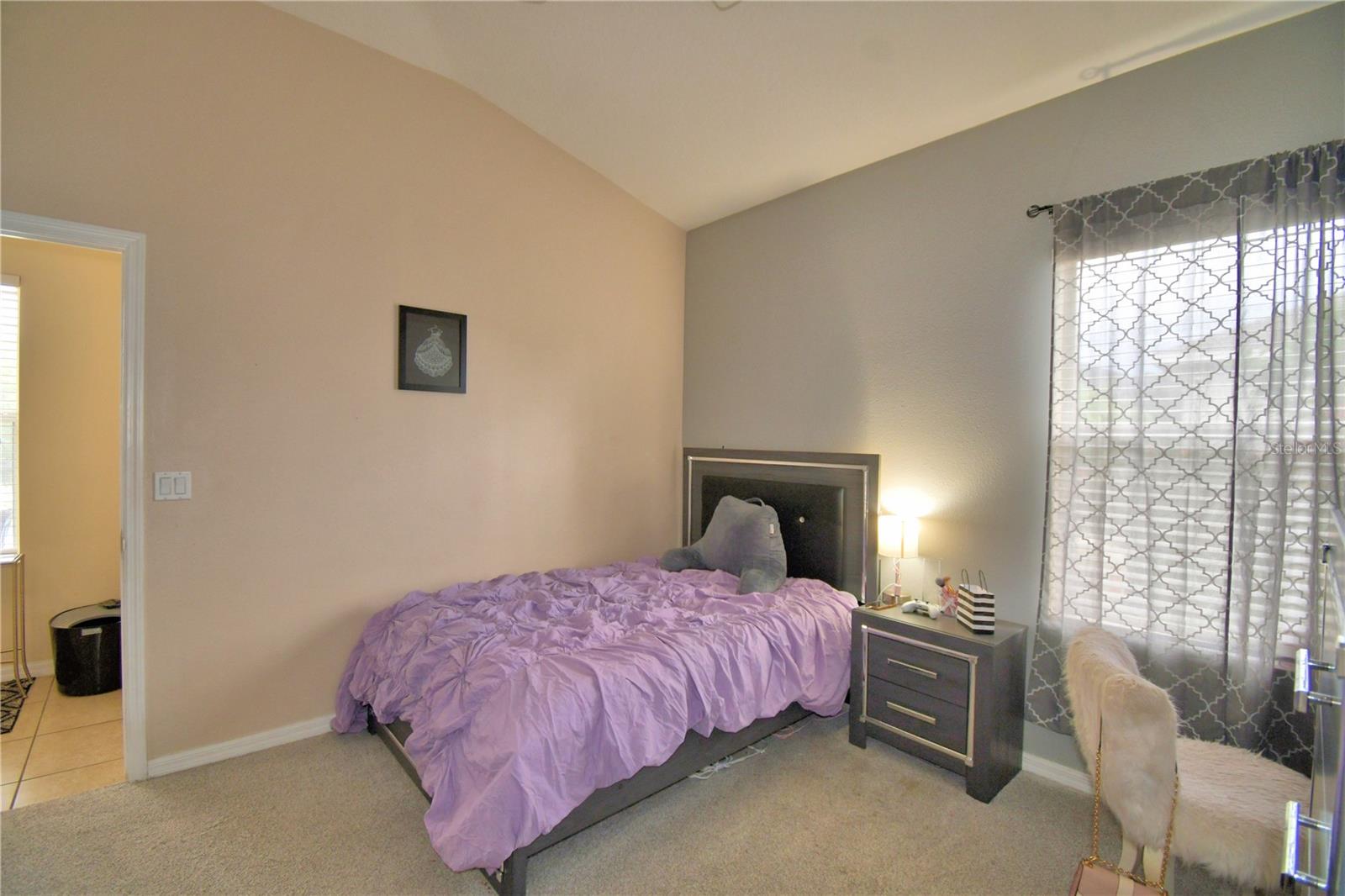 CROSSROADS/LK REGION - Residential