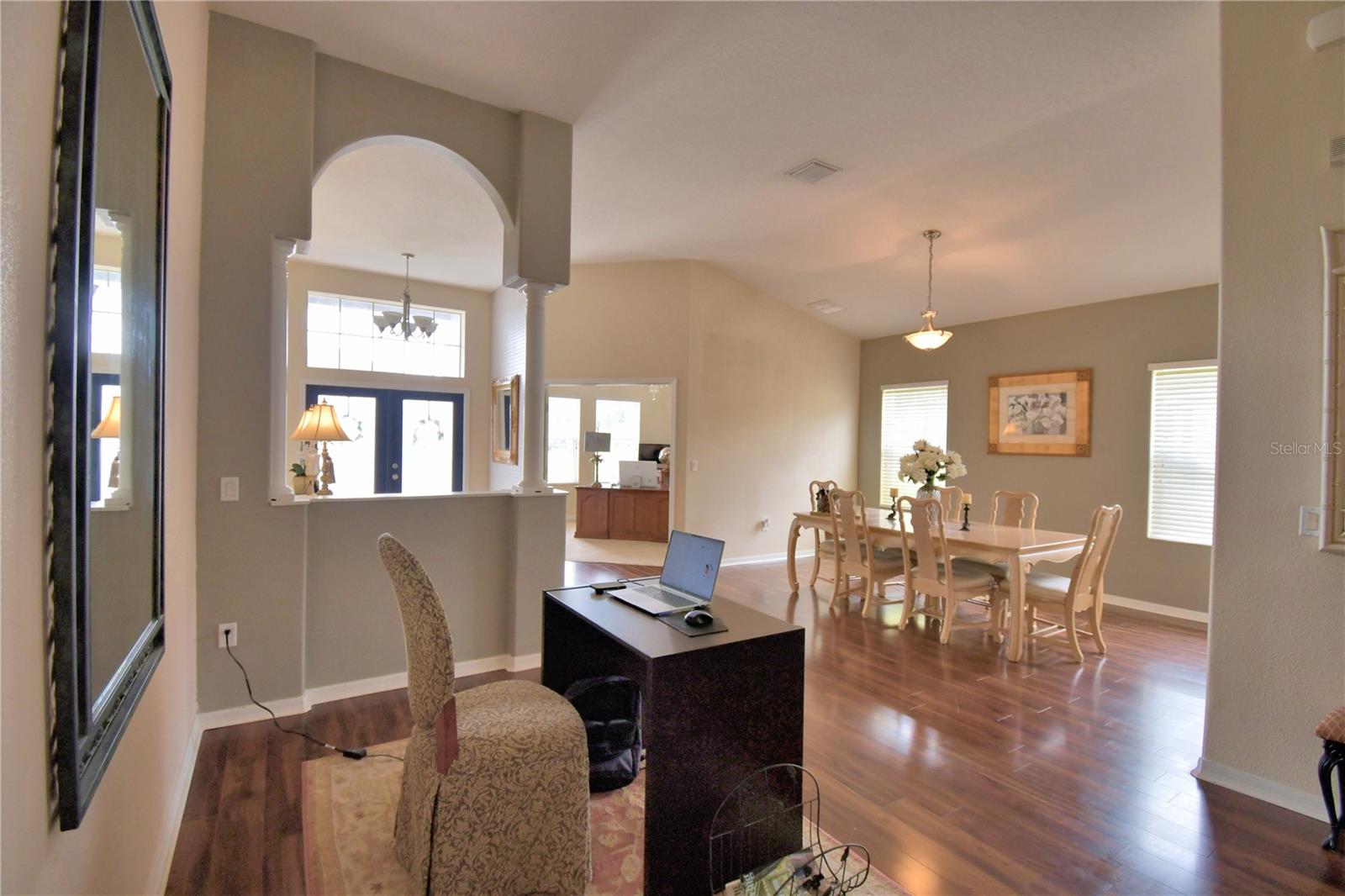 CROSSROADS/LK REGION - Residential