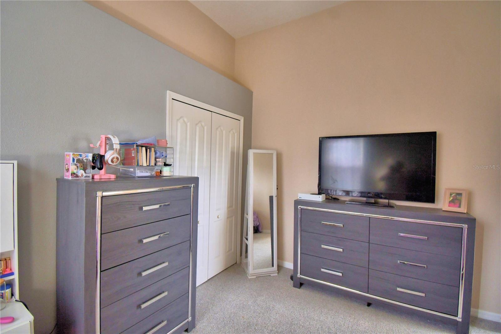 CROSSROADS/LK REGION - Residential