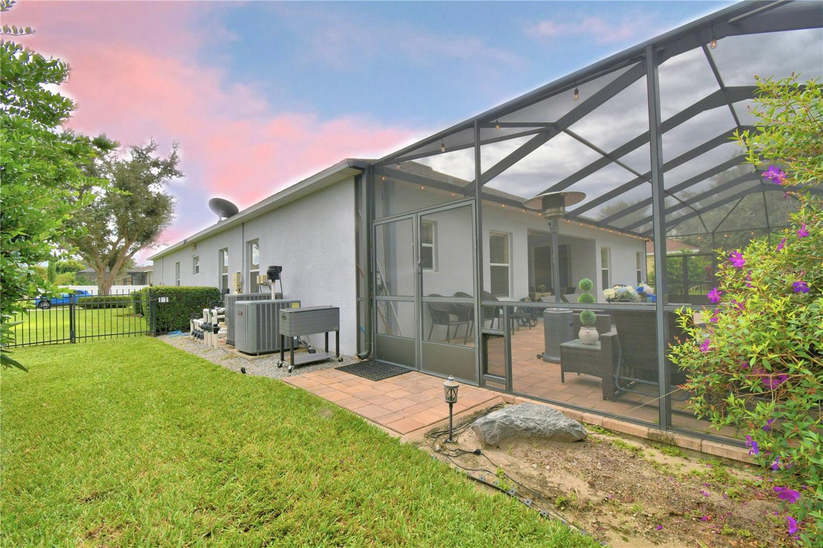 CROSSROADS/LK REGION - Residential