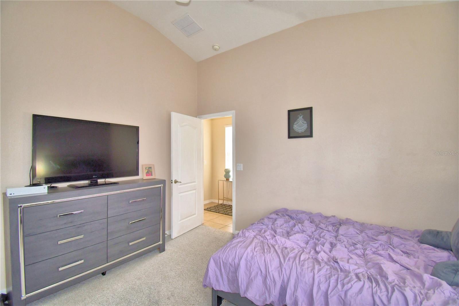 CROSSROADS/LK REGION - Residential