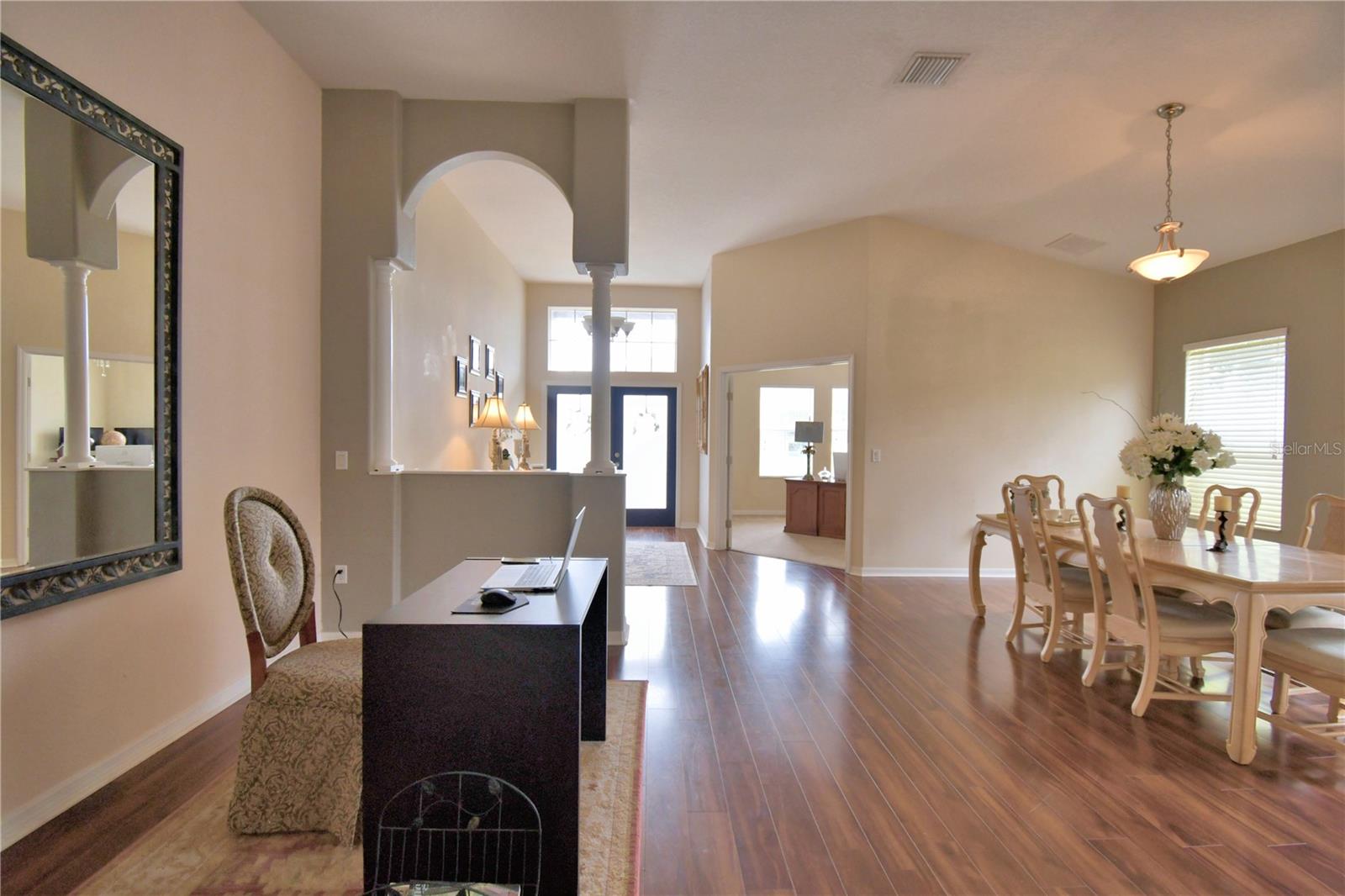 CROSSROADS/LK REGION - Residential