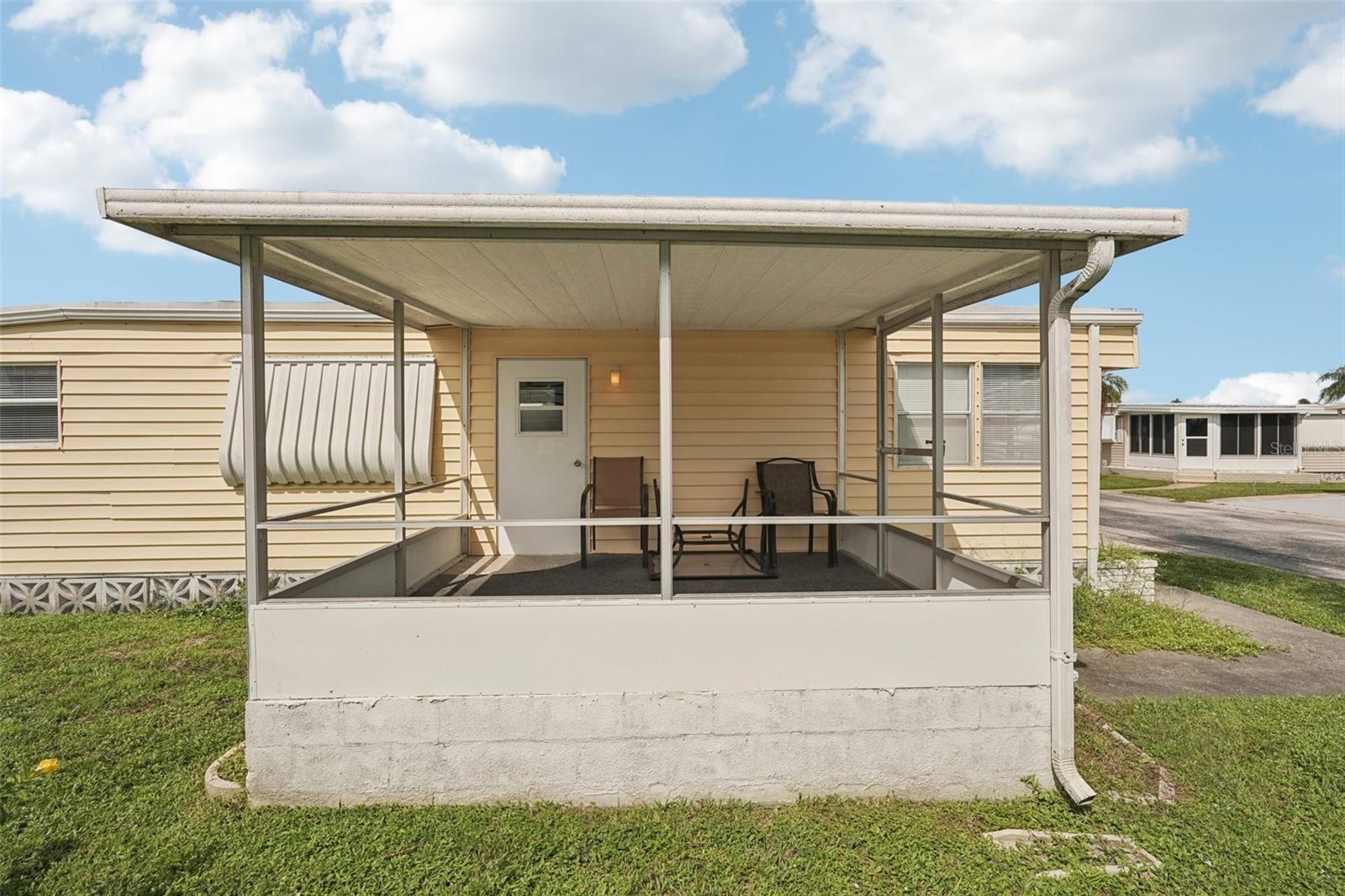 OAKWOOD MANOR - Residential