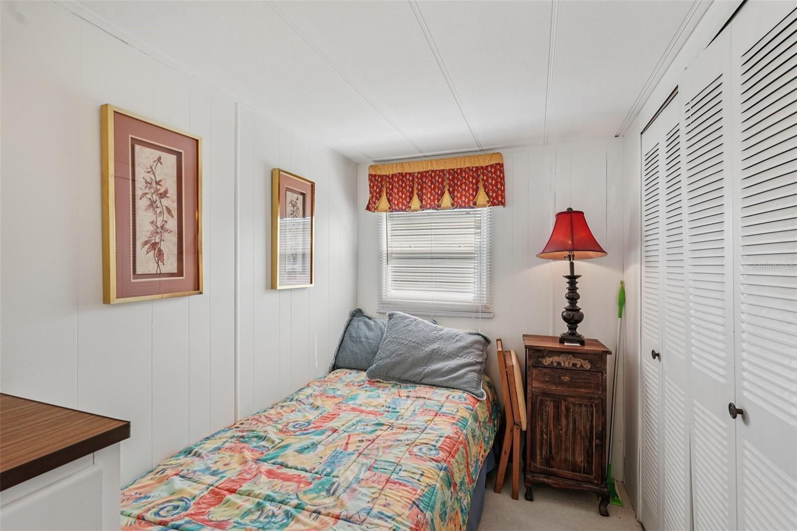 OAKWOOD MANOR - Residential