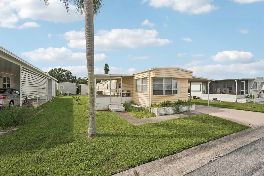 Photo of 3318 Overcup Oak Terrace, Sarasota, FL 34237 (MLS # S5134488)